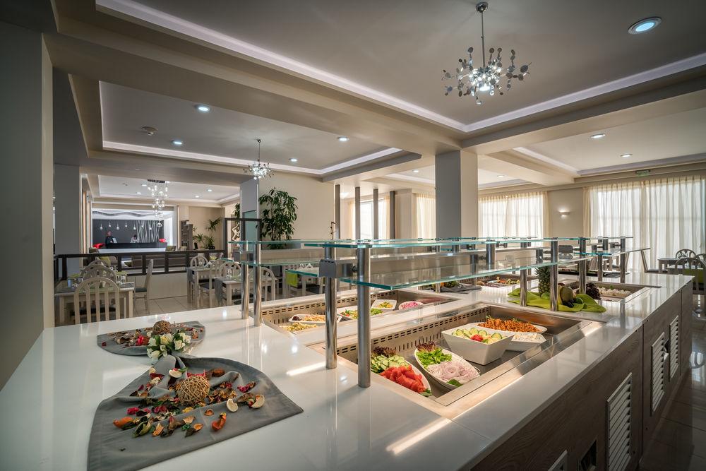 Park Hotel & Spa Τσιλιβί Εξωτερικό φωτογραφία