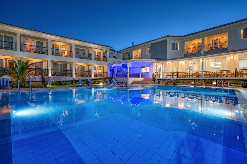 Park Hotel & Spa Τσιλιβί Εξωτερικό φωτογραφία