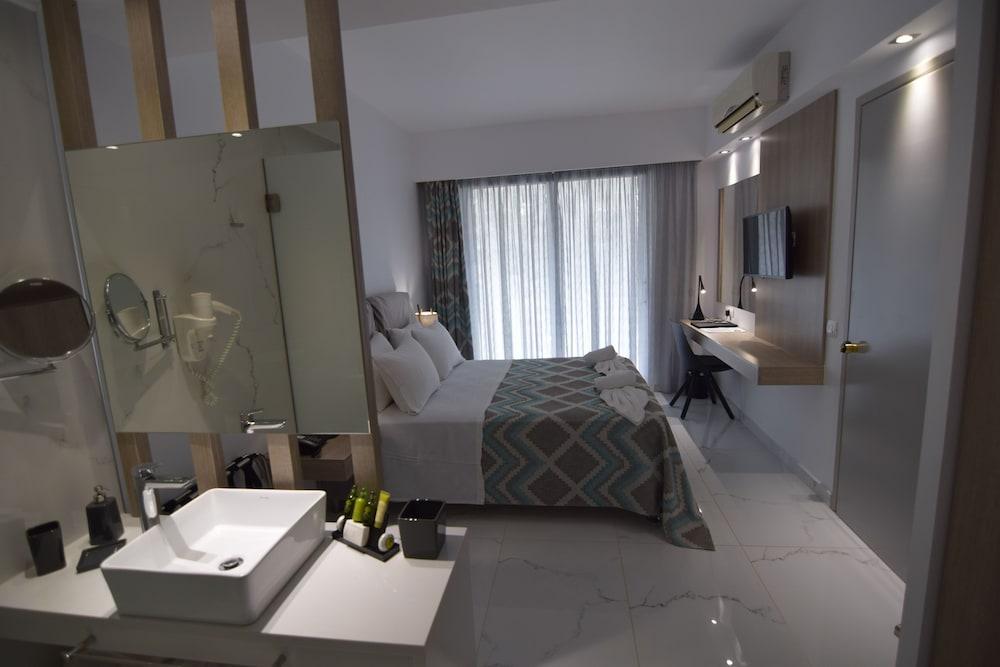 Park Hotel & Spa Τσιλιβί Εξωτερικό φωτογραφία