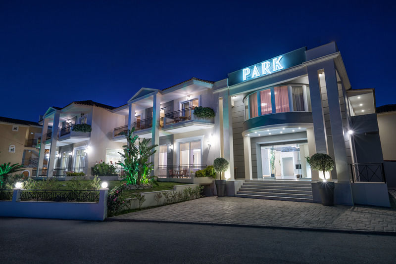 Park Hotel & Spa Τσιλιβί Εξωτερικό φωτογραφία