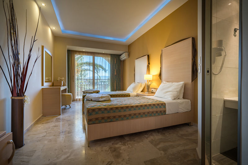 Park Hotel & Spa Τσιλιβί Εξωτερικό φωτογραφία