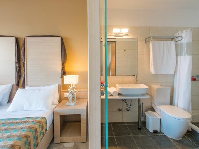 Park Hotel & Spa Τσιλιβί Εξωτερικό φωτογραφία