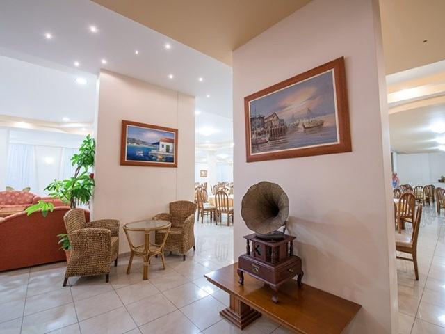 Park Hotel & Spa Τσιλιβί Εξωτερικό φωτογραφία