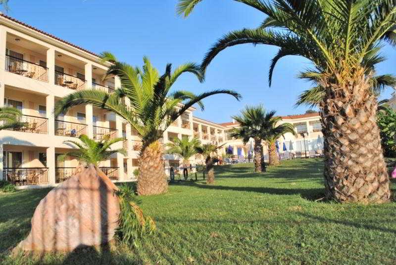 Park Hotel & Spa Τσιλιβί Εξωτερικό φωτογραφία
