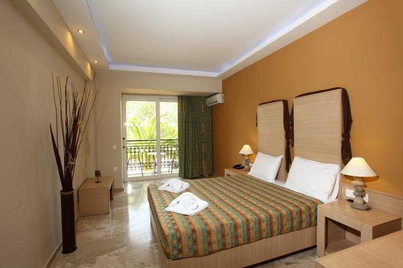 Park Hotel & Spa Τσιλιβί Εξωτερικό φωτογραφία